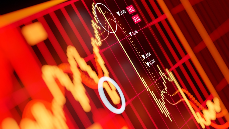 فيتش تخفض تصنيف أمريكا